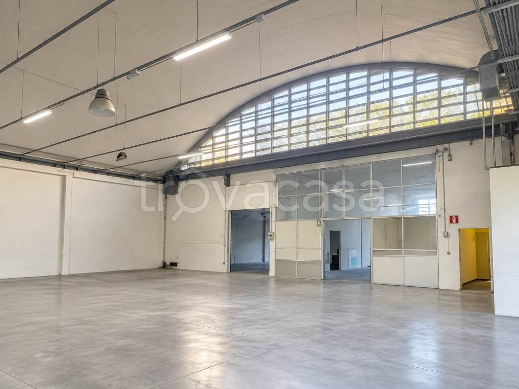 locale commerciale in vendita a Vinci