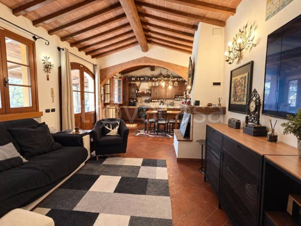 casa indipendente in vendita a Vinci