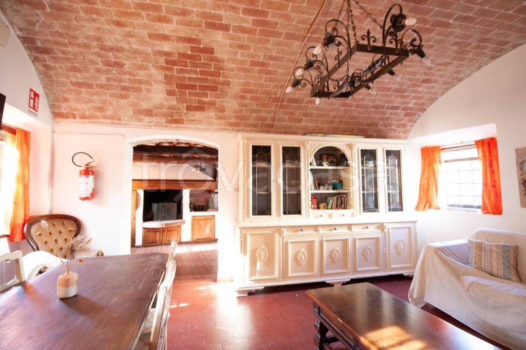 casa indipendente in vendita a Vinci in zona Faltognano