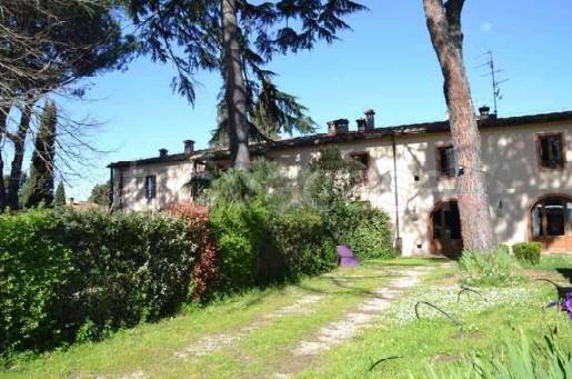 casa indipendente in vendita a Vinci in zona San Donato