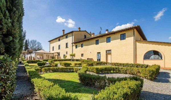 casa indipendente in vendita a Vinci