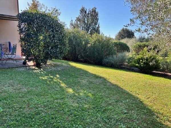 casa indipendente in vendita a Vinci