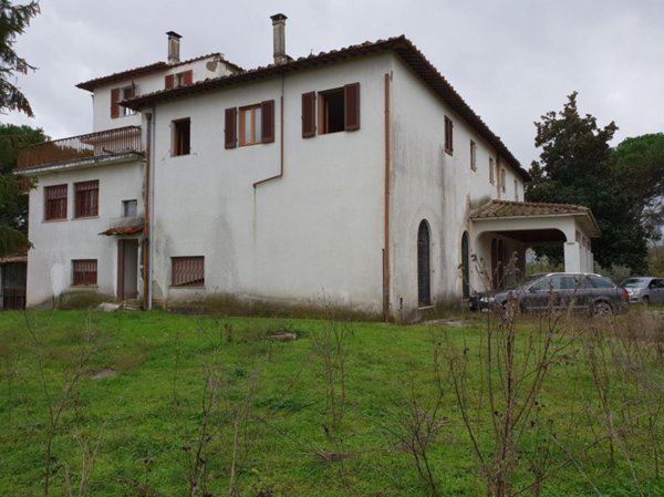 casa indipendente a Figline e Incisa Valdarno in zona Figline Valdarno