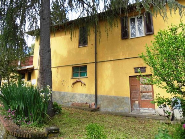 casa indipendente a Figline e Incisa Valdarno in zona Incisa in Val d'Arno