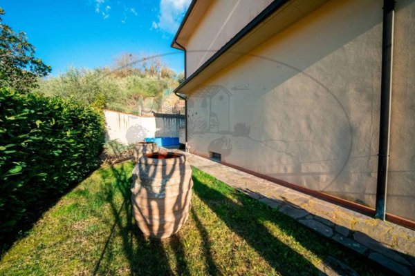 casa indipendente a Figline e Incisa Valdarno in zona Ponte agli Stolli