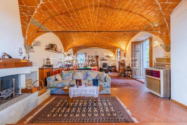 casa indipendente in vendita a Figline e Incisa Valdarno