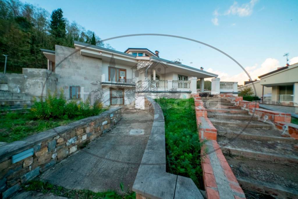 casa indipendente in vendita a Figline e Incisa Valdarno in zona Cesto