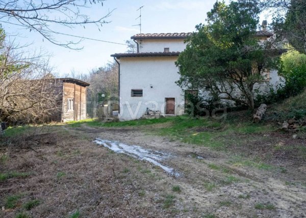 casa indipendente in vendita a Figline e Incisa Valdarno in zona Loppiano