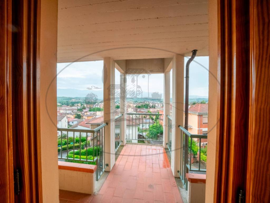 casa indipendente a Figline e Incisa Valdarno in zona Figline Valdarno