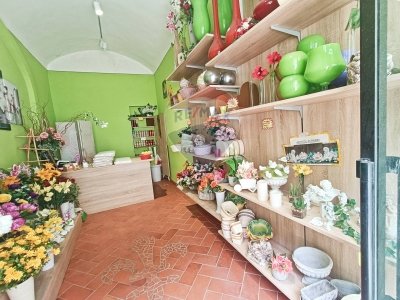 negozio in vendita a Figline e Incisa Valdarno
