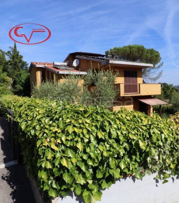 casa indipendente a Figline e Incisa Valdarno in zona Figline Valdarno