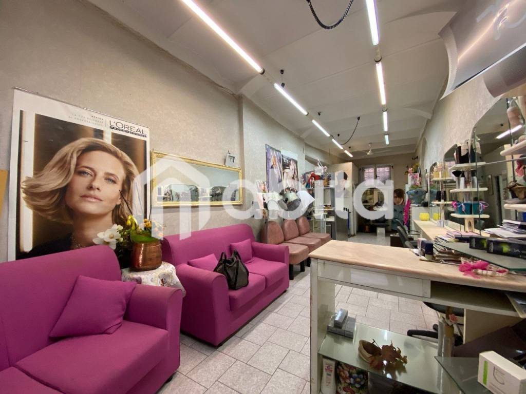 negozio in vendita a Figline e Incisa Valdarno in zona Figline Valdarno