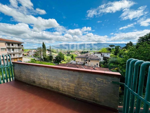 appartamento in vendita a Figline e Incisa Valdarno in zona Figline Valdarno