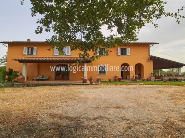 casa indipendente in vendita a Figline e Incisa Valdarno