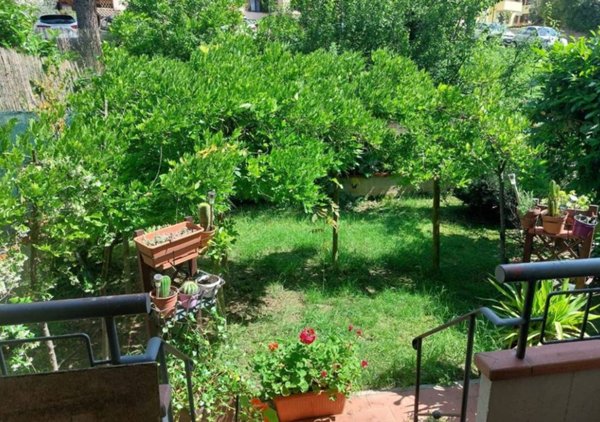 casa indipendente in vendita a Figline e Incisa Valdarno in zona Burchio