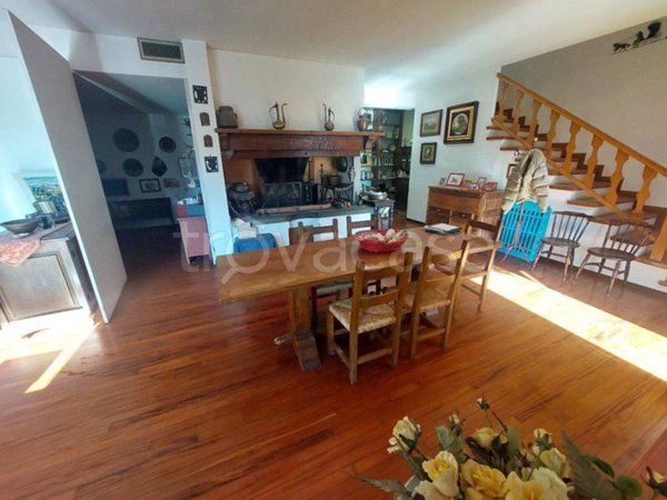 casa indipendente in vendita a Figline e Incisa Valdarno