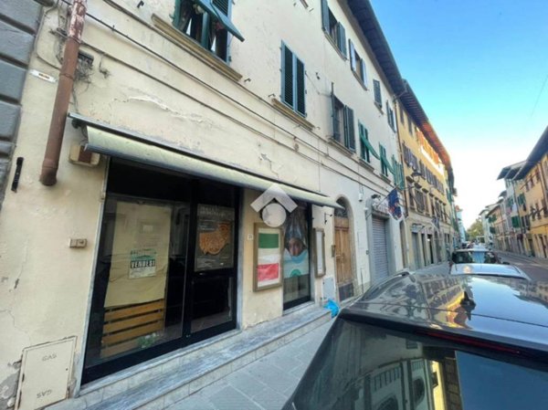 negozio in vendita a Figline e Incisa Valdarno in zona Figline Valdarno