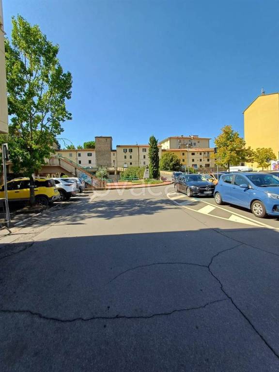 appartamento in vendita a Figline e Incisa Valdarno in zona Figline Valdarno