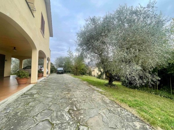 casa indipendente in vendita a Figline e Incisa Valdarno