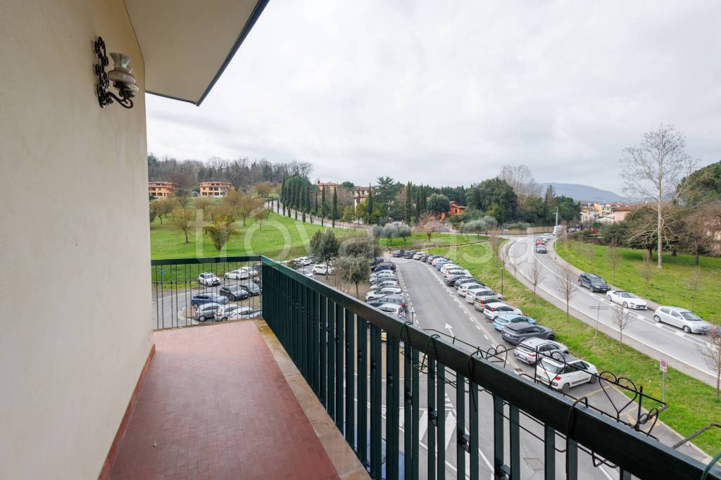 appartamento in vendita a Figline e Incisa Valdarno in zona Figline Valdarno