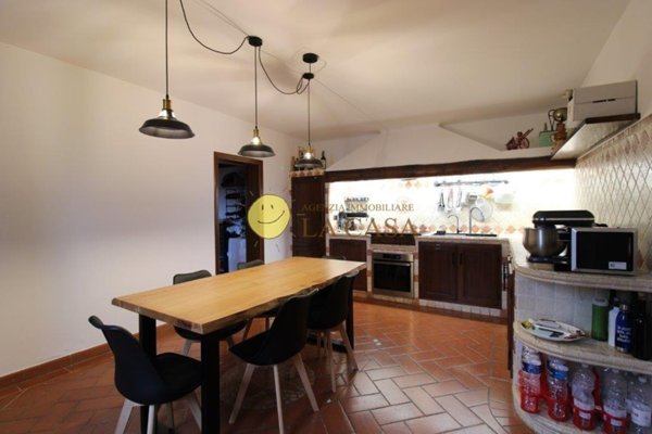 casa indipendente a Figline e Incisa Valdarno in zona Incisa in Val d'Arno