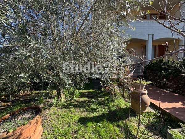 casa indipendente in vendita a Figline e Incisa Valdarno in zona Palazzolo