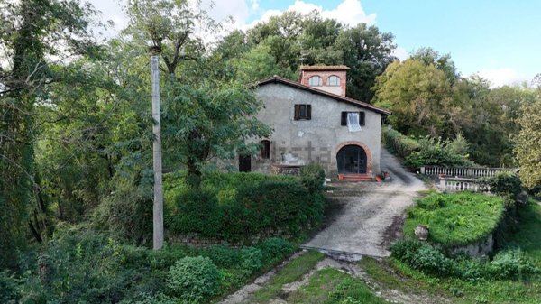 casa indipendente in vendita a Figline e Incisa Valdarno