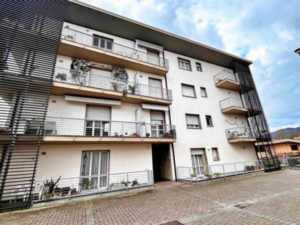appartamento in vendita a Figline e Incisa Valdarno in zona Figline Valdarno