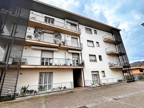 appartamento in vendita a Figline e Incisa Valdarno in zona Figline Valdarno
