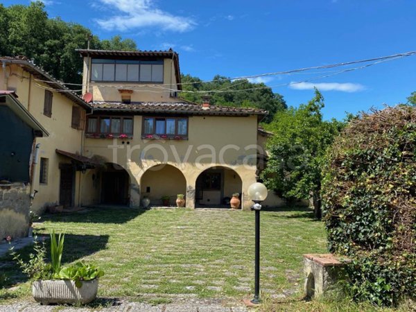 casa indipendente in vendita a Figline e Incisa Valdarno in zona Gaville