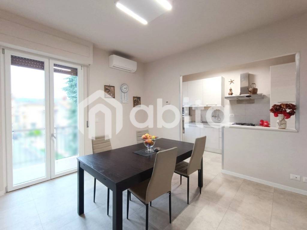 appartamento in vendita a Figline e Incisa Valdarno in zona Figline Valdarno