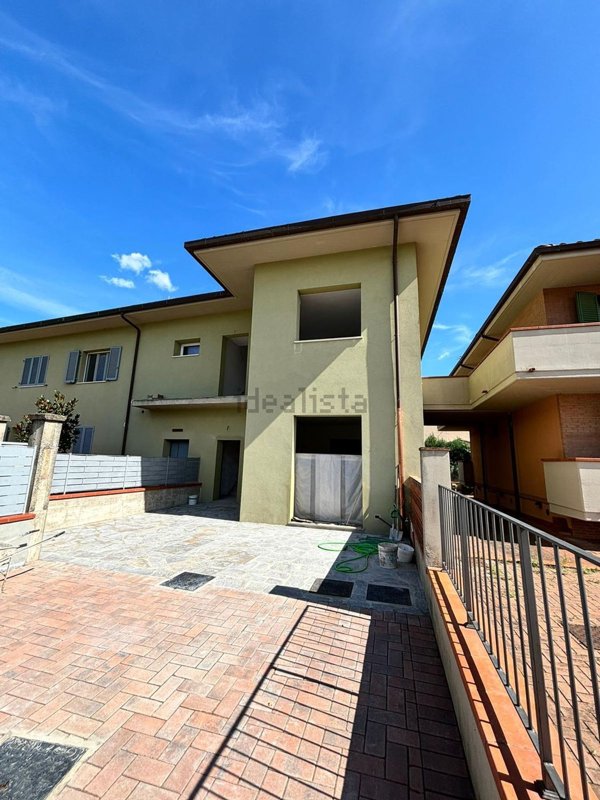 casa indipendente in vendita a Figline e Incisa Valdarno
