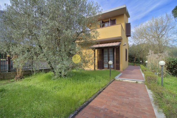 casa indipendente a Figline e Incisa Valdarno in zona Figline Valdarno