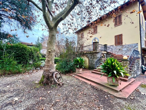 esavano in vendita a Figline e Incisa Valdarno in zona Figline Valdarno
