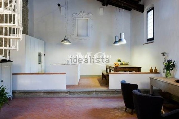 esavano in vendita a Figline e Incisa Valdarno