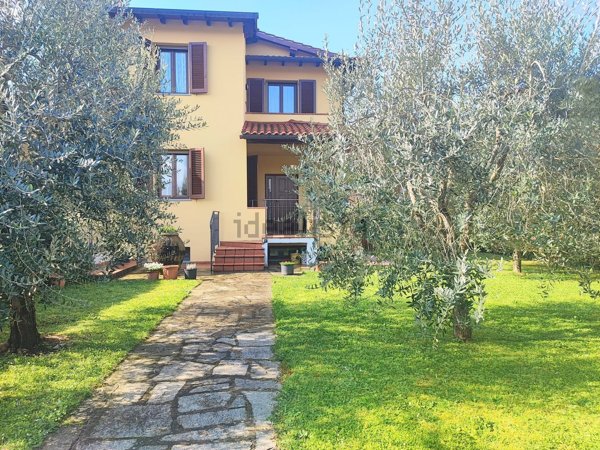 casa indipendente a Figline e Incisa Valdarno in zona Figline Valdarno
