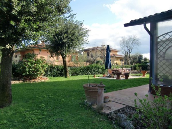 casa indipendente in vendita a Figline e Incisa Valdarno