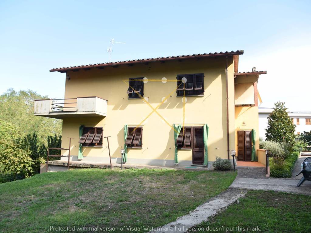 casa indipendente a Figline e Incisa Valdarno in zona Figline Valdarno