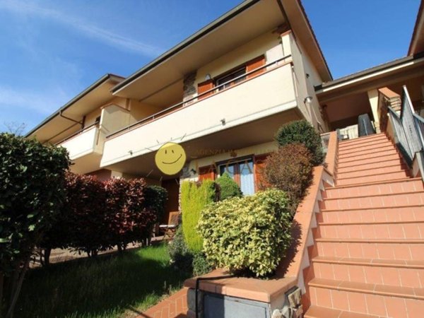 casa indipendente a Figline e Incisa Valdarno in zona Incisa in Val d'Arno