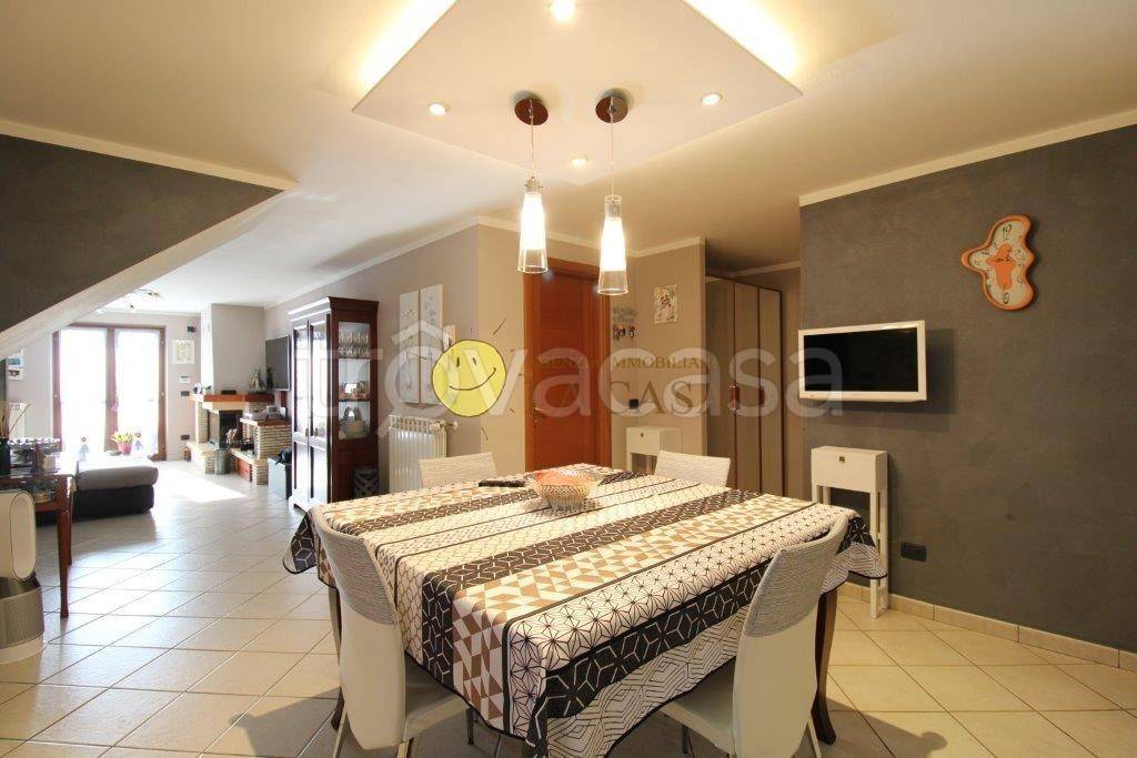 casa indipendente a Figline e Incisa Valdarno in zona Incisa in Val d'Arno