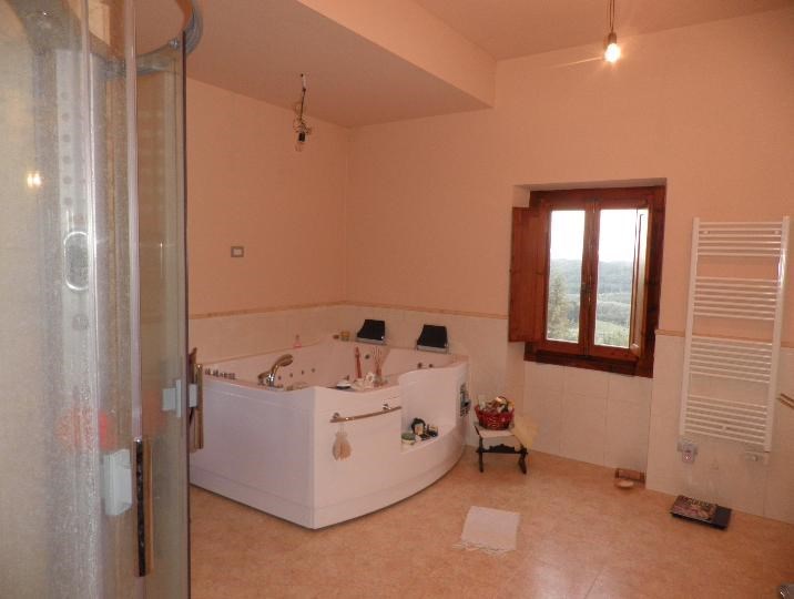 casa indipendente in vendita a Figline e Incisa Valdarno in zona Gaville