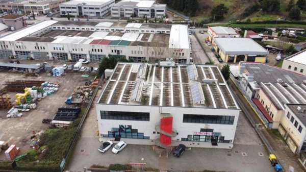 locale commerciale in vendita a Figline e Incisa Valdarno