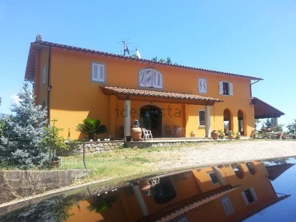 casa indipendente in vendita a Figline e Incisa Valdarno