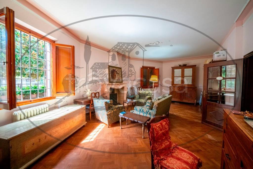 casa indipendente a Figline e Incisa Valdarno in zona Figline Valdarno