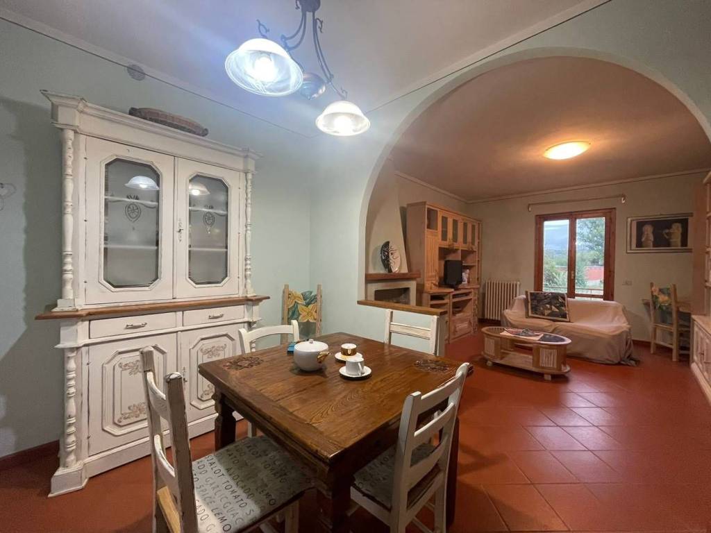 casa indipendente a Figline e Incisa Valdarno in zona Figline Valdarno