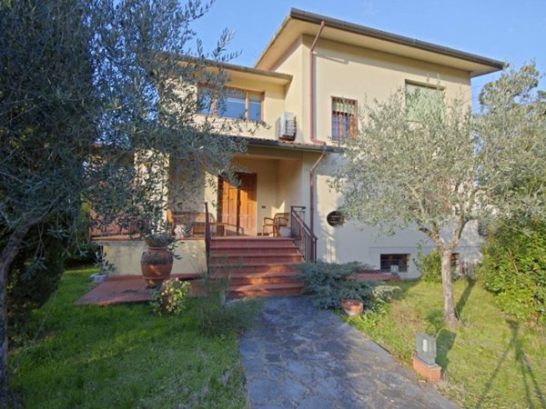 casa indipendente a Figline e Incisa Valdarno in zona Figline Valdarno