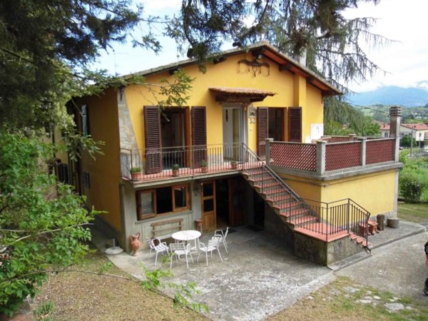 casa indipendente in vendita a Figline e Incisa Valdarno