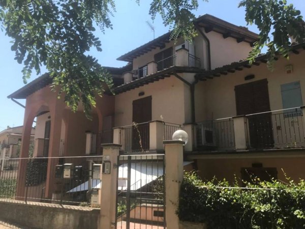 appartamento in vendita a Figline e Incisa Valdarno in zona Figline Valdarno