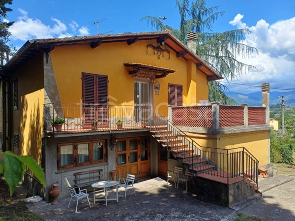 appartamento in vendita a Figline e Incisa Valdarno in zona Figline Valdarno