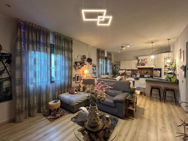 appartamento in vendita a Figline e Incisa Valdarno